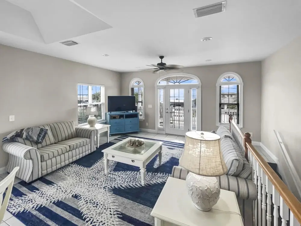 Paradise By The Pier 2 Bedroom Home by RedAwning