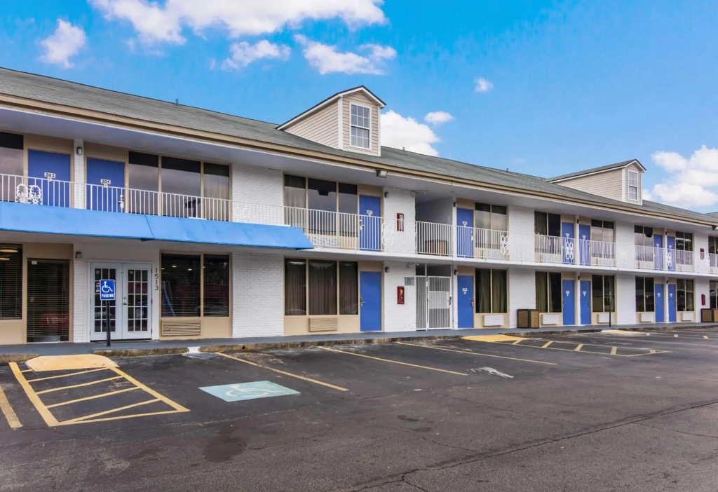 Motel-6 Lagrange Ga