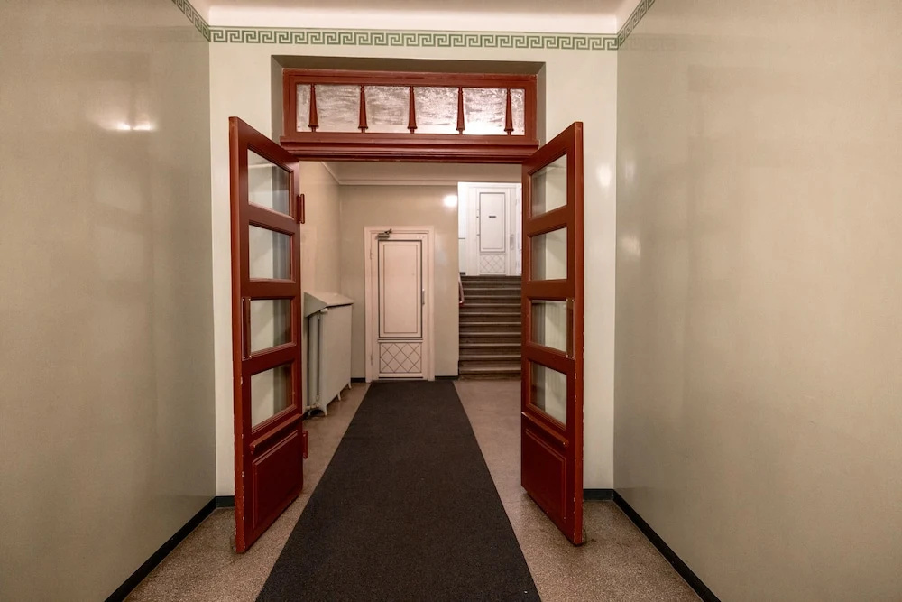 2ndhomes Top Floor 3BR Apartment w Sauna
