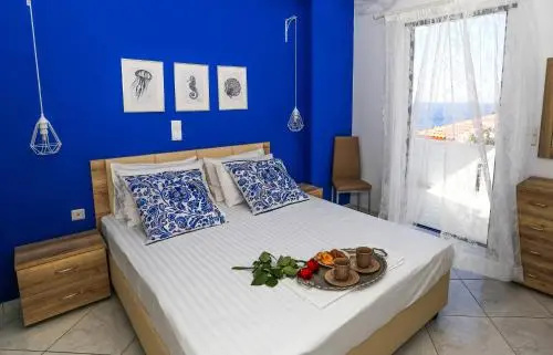 Yiannis Studios