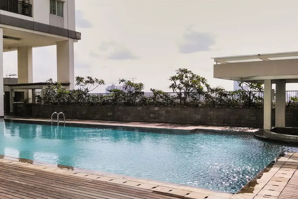 Tidy Studio Apartment @ Thamrin Executive Residence near Mall Grand Indonesia By Travelio