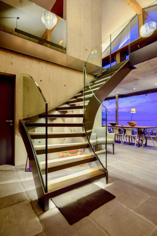 NEW 3BD Luxury Villa on the Geneva Lake