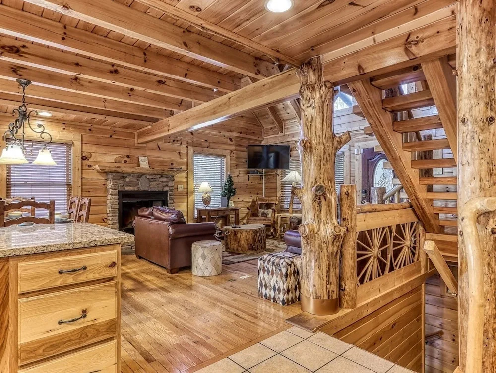 Arrowhead Lodge - New Listing! 4 Bedroom Cabin by Redawning