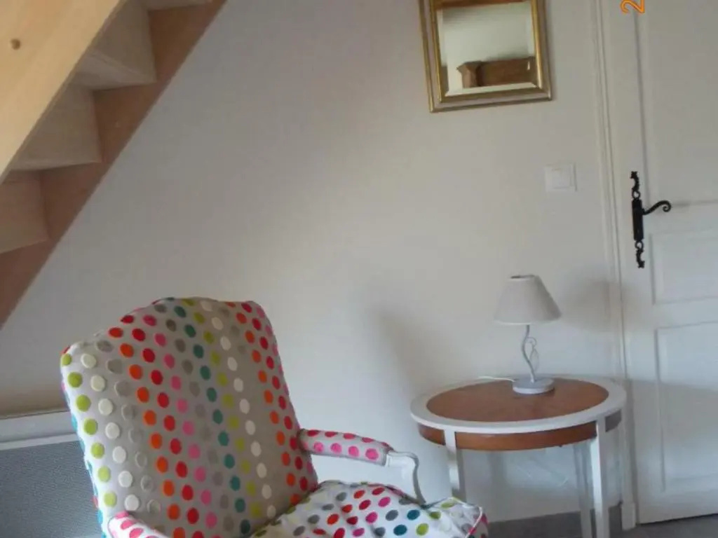 Gîte confortable à Huismes, proche de Chinon avec cour fermée - FR-1-381-370