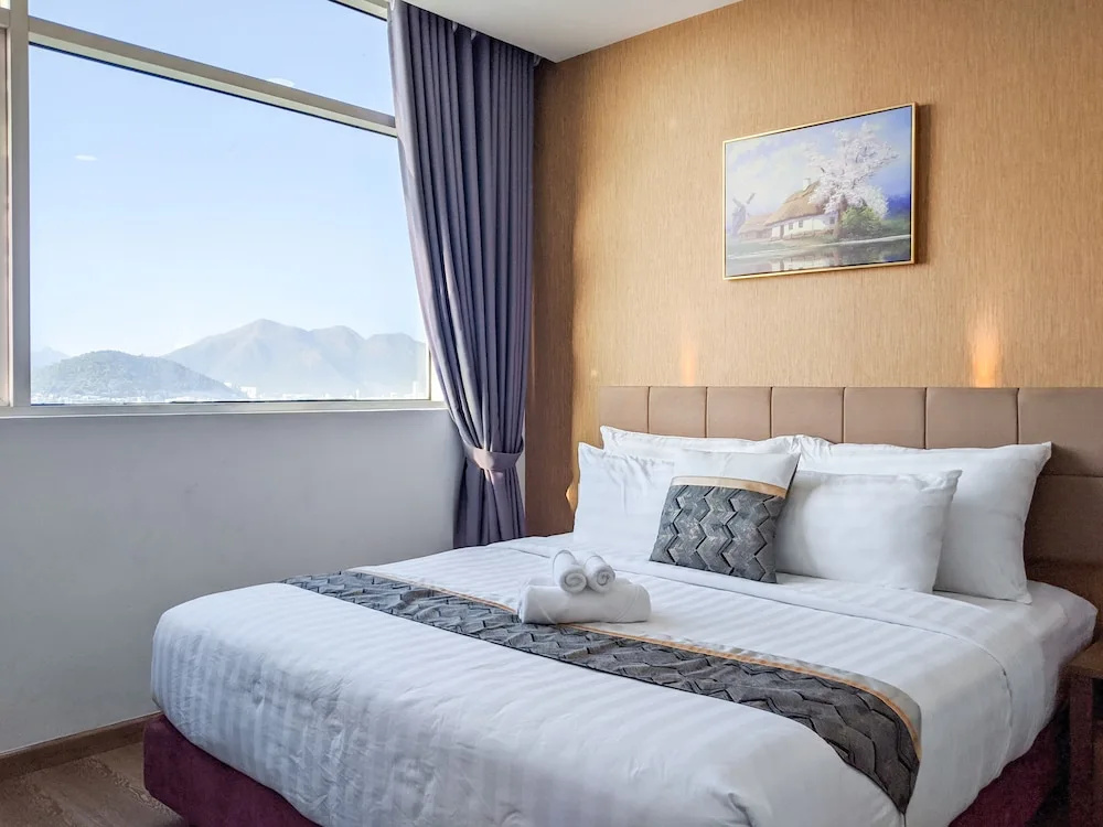 Skyline Serviced Apartments