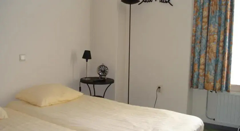 Hotel Tollenique