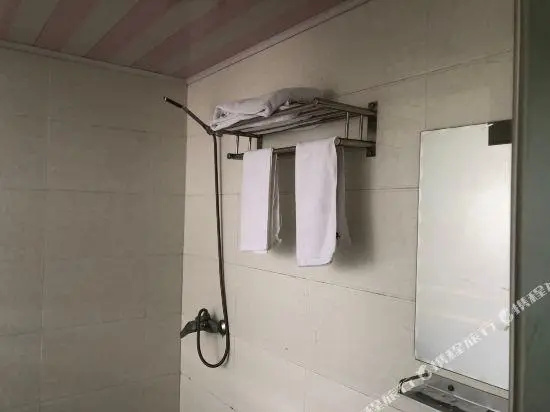 Ryouhin Hotel (Shanghai Youyi West Road Metro Station)