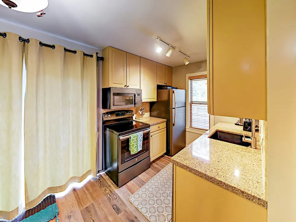 5024 Main Gore Dr S Condo Unit 13 - 2 Br condo by RedAwning