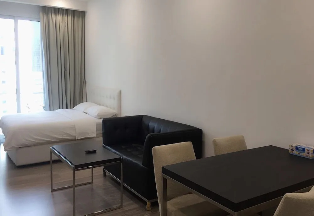 City Residences Premium Studio B.Ceylon