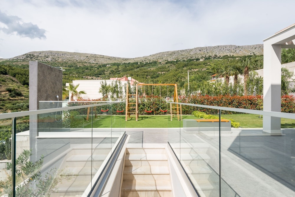 Villa Luna Podstrana