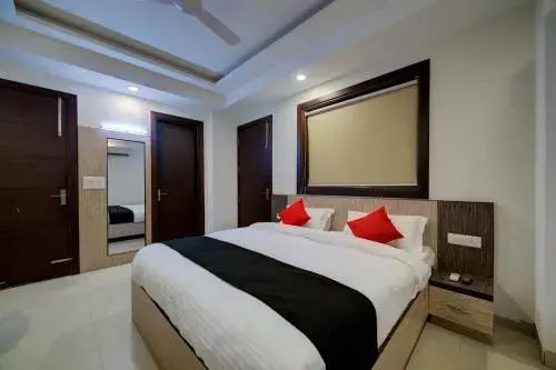 Supreme Residency by OYO Rooms