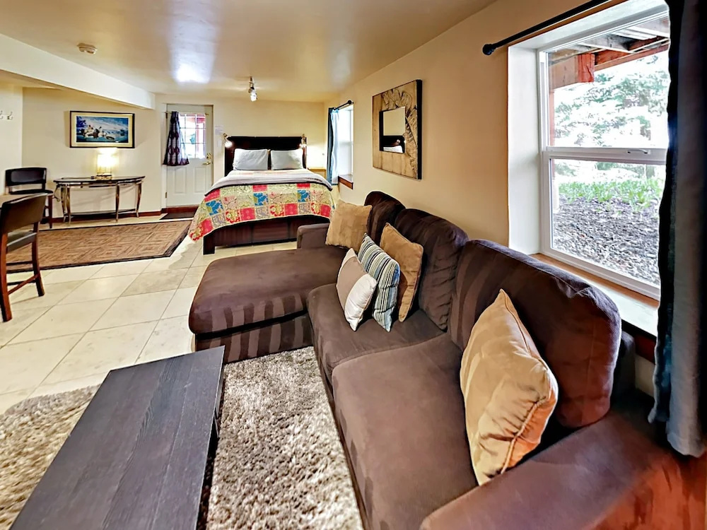 Mountain Studio in Vail w/ Shared Hot Tub by RedAwning