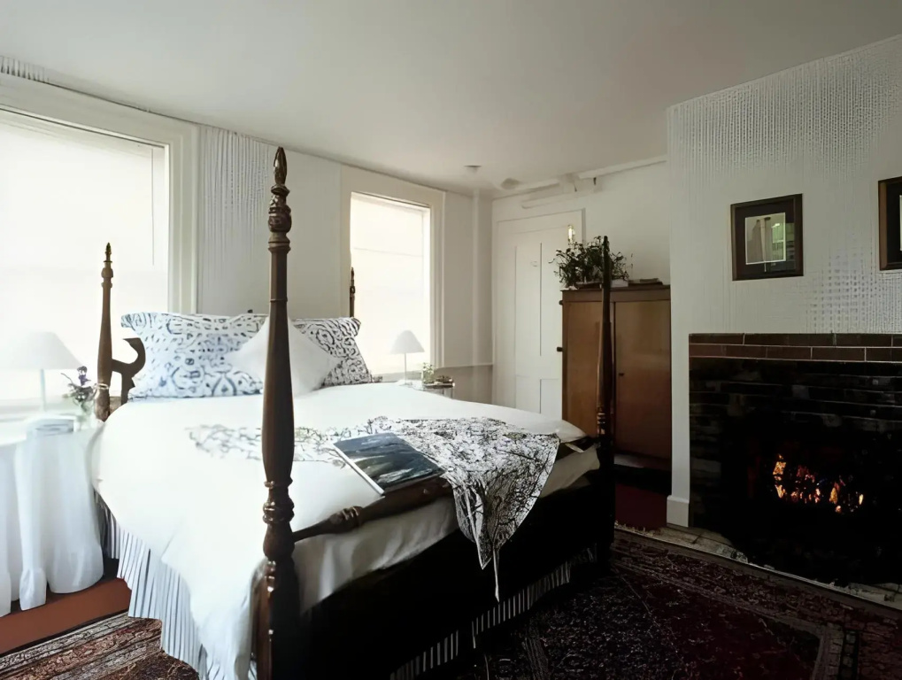 Cleveland House Inn