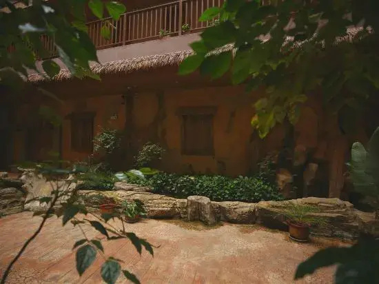 Muchun Inn (Xishuangbanna Poshui Square)