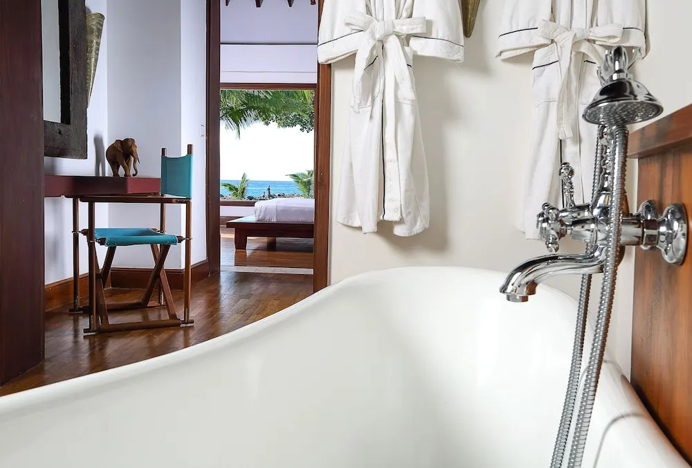 NgapaliI Bay Villas & Spa