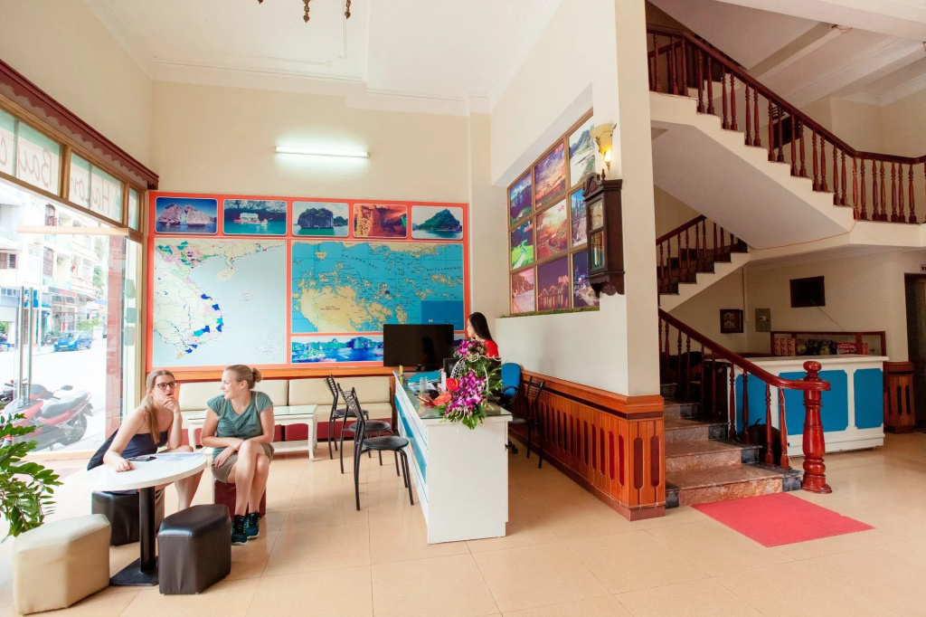 Alex Ha Long Hotel