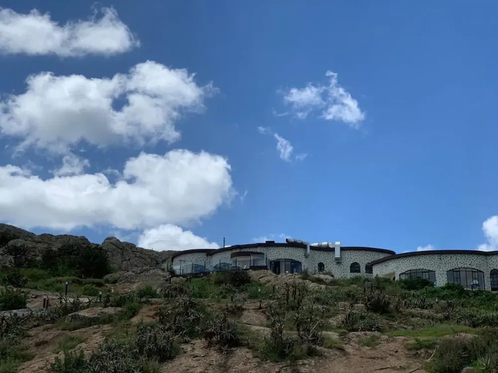 Saab Royale Resort