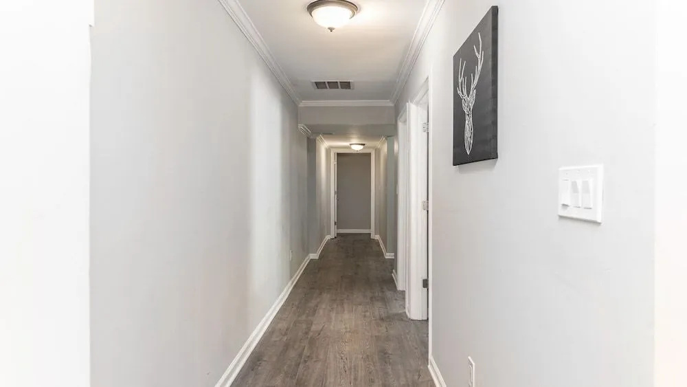Stylish 3BR 3BA Colonial House by Cozysuites