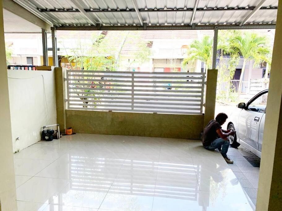 Buka Maros Airport