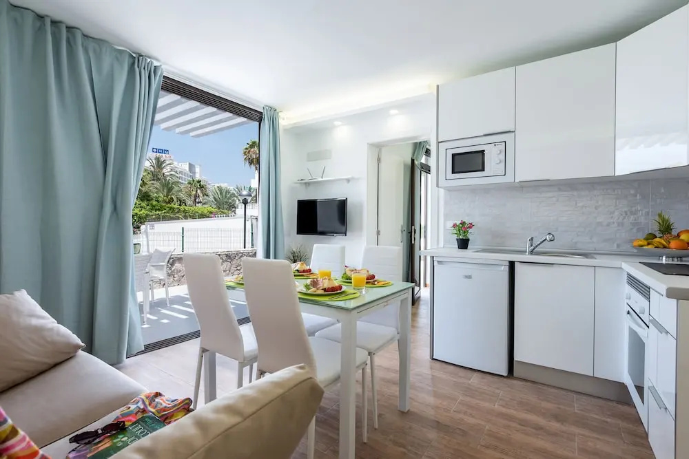263Precious Bungalow with terrace