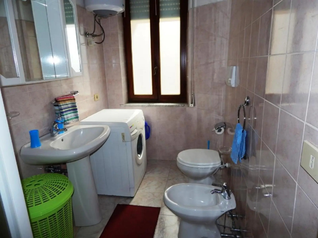 Gomez 1 - Two Bedroom