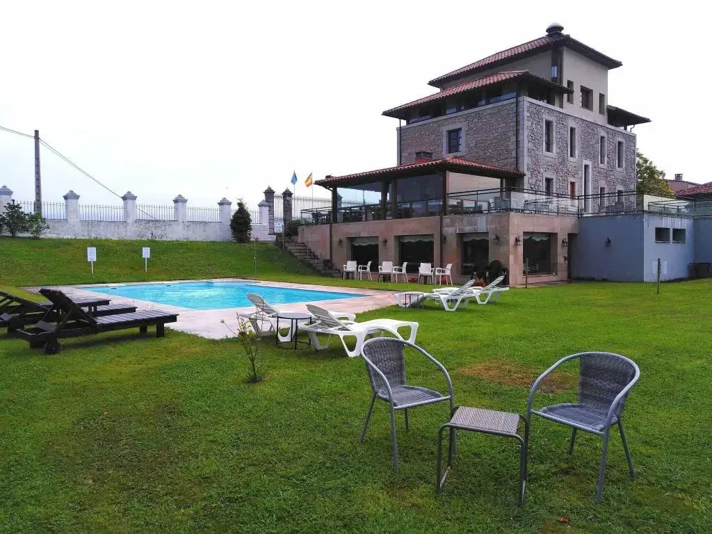 Hotel Villadesella