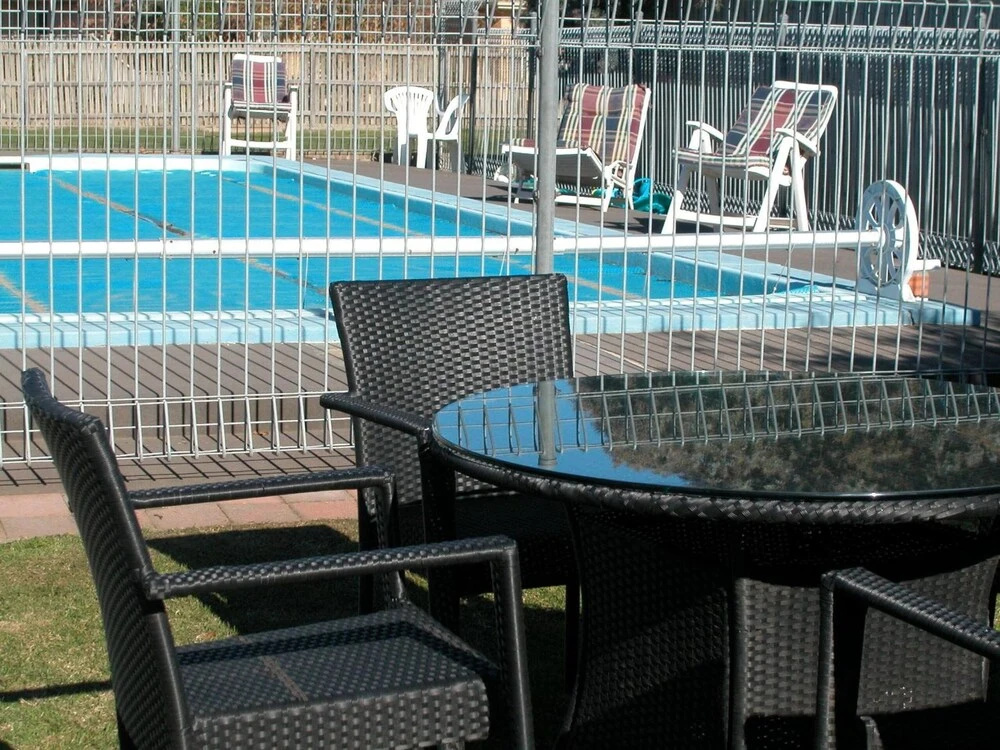 Ambassador Motor Inn