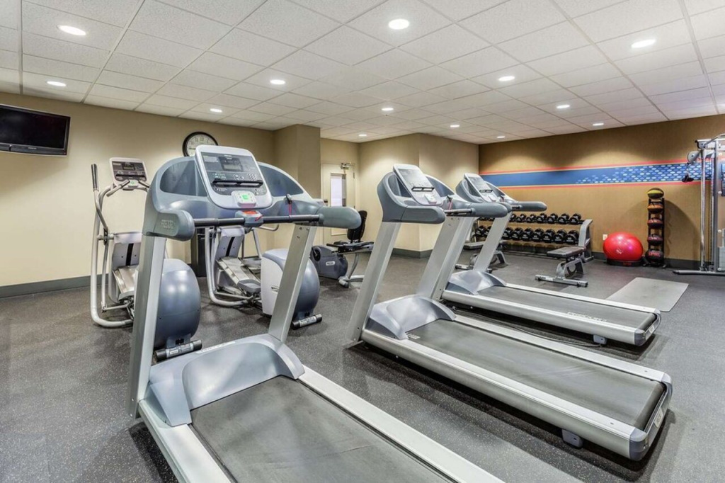 Hampton Inn & Suites Chicago - Libertyville