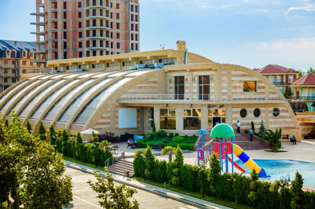 Green City Resort