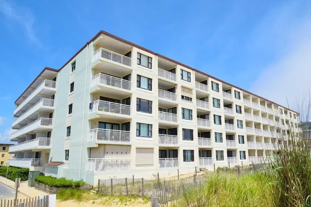 Diamond Beach 414 3 Bedroom Condo by RedAwning