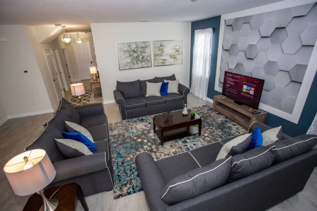 Splendid home with private pool and game room near Disney
