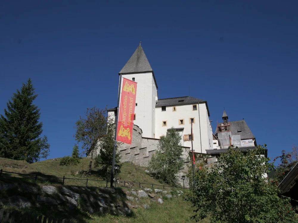 Upscale Chalet In Mauterndorf With Sauna And Ski Storage