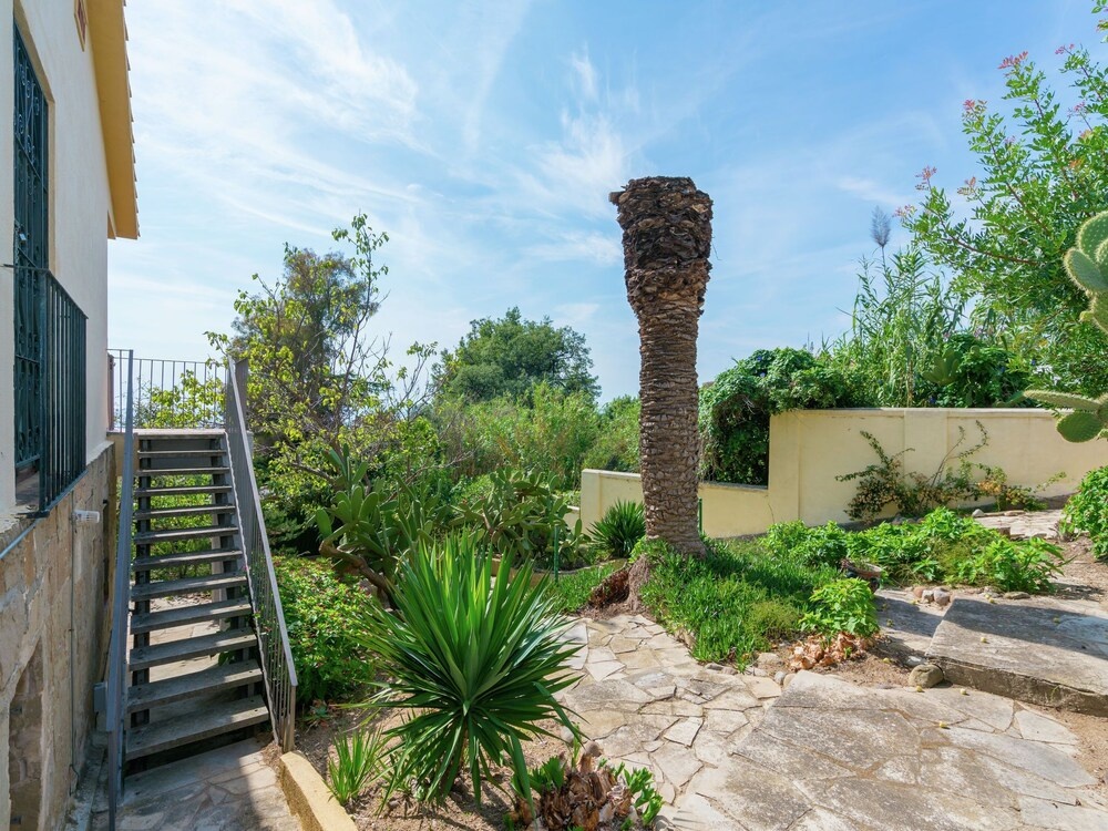 Quaint Apartment in Lloret de Mar near Sea