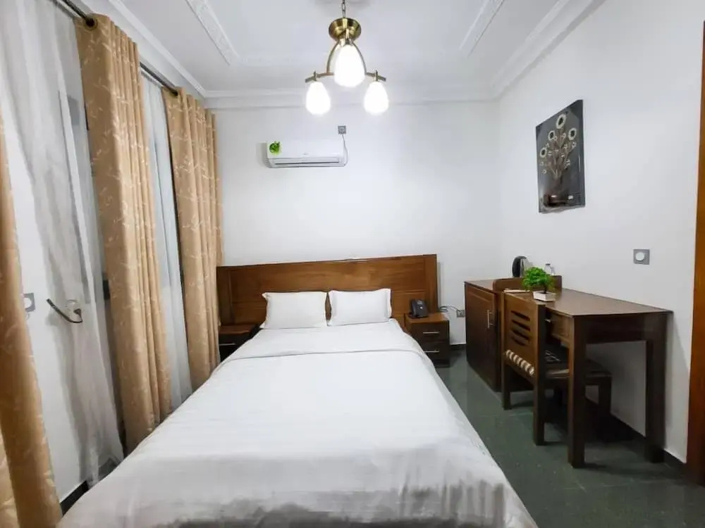 Justina Guest House Hôtel