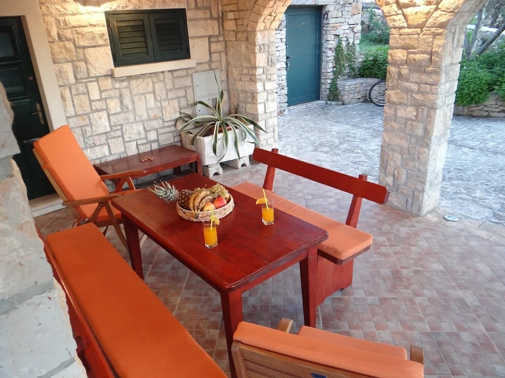 Stone House San Pelegrin