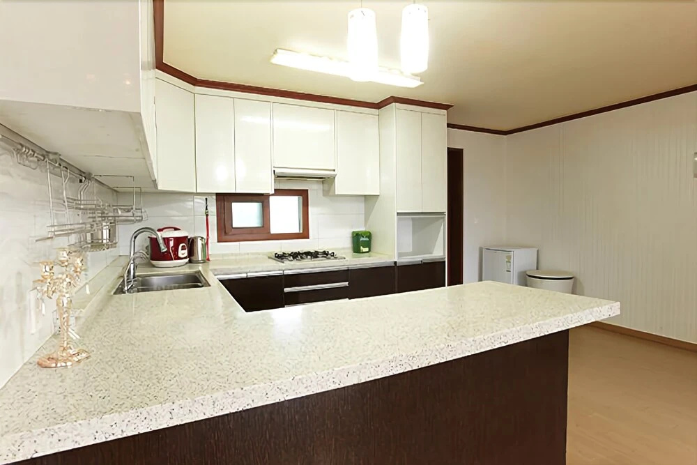 Seogwipo Sandule Pool House Pension