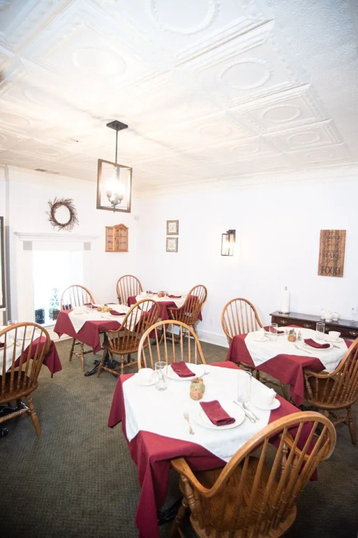 Maryhill Inn