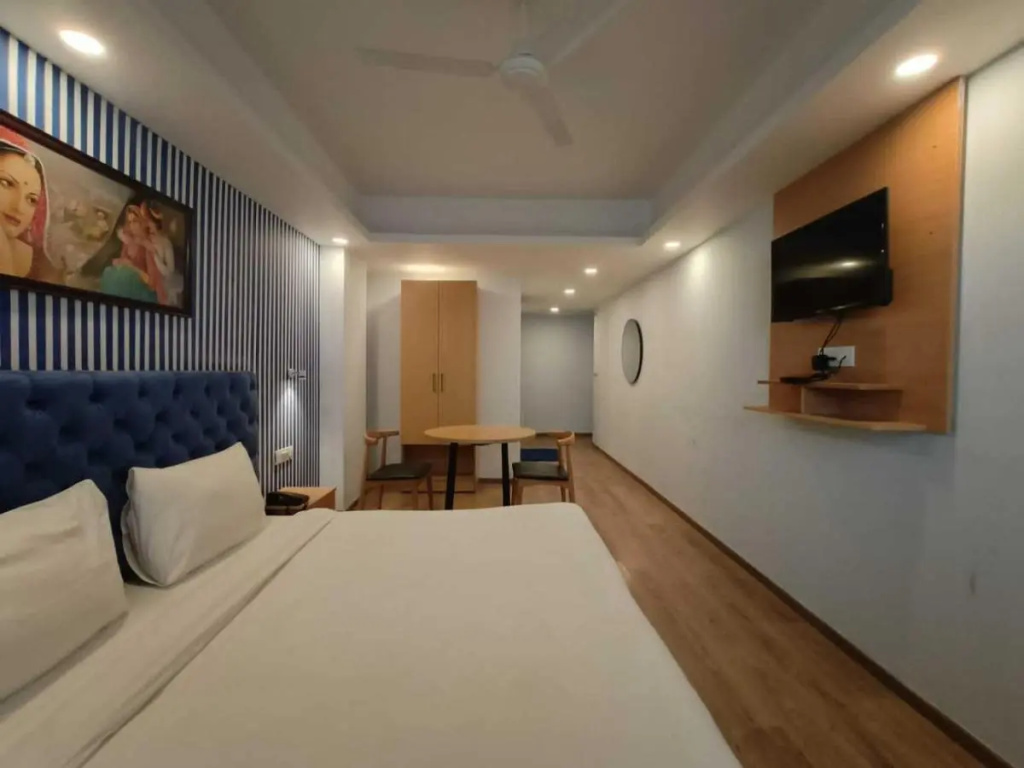 Townhouse Aerosky Grand Near Dwarka Sector 21 Metro Station