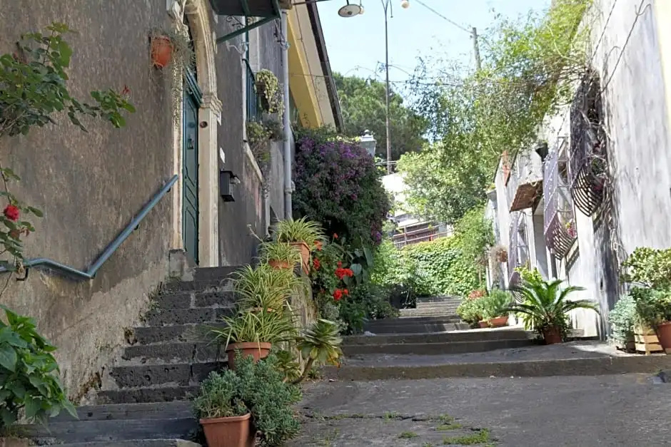 Etna Hiking B&B