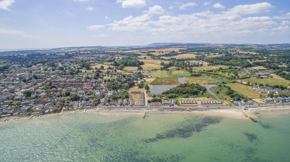 Seaview Holidays - Salterns Village
