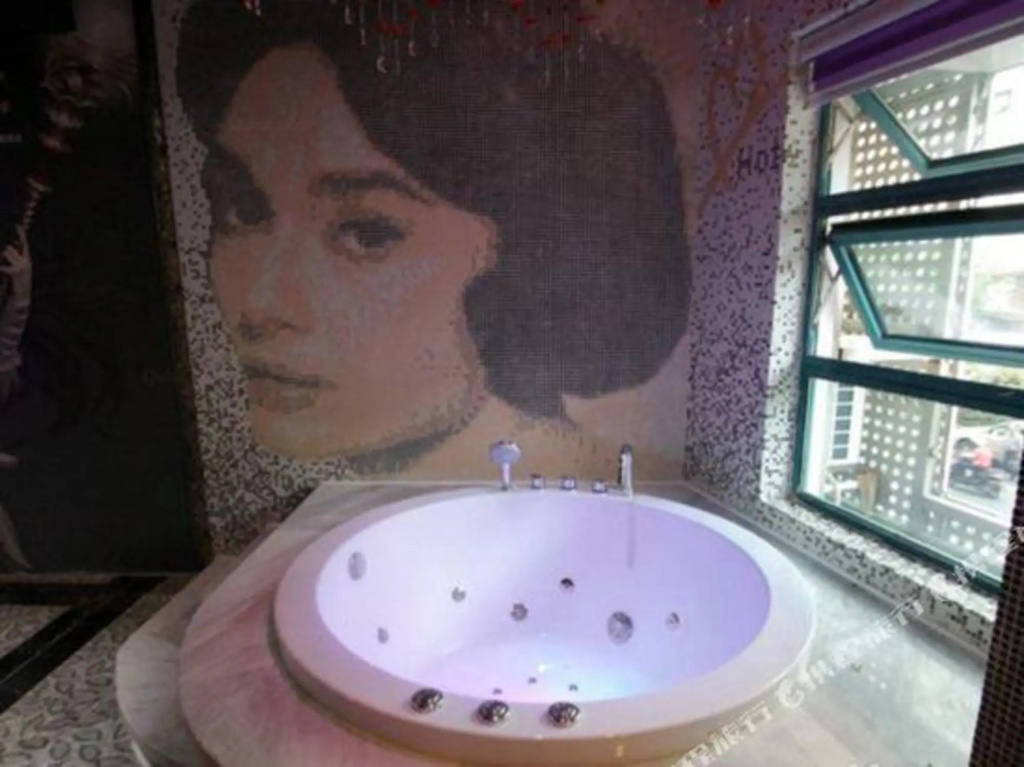 Manzhiya Theme Hotel (Shanghai Wanhangdu Road)
