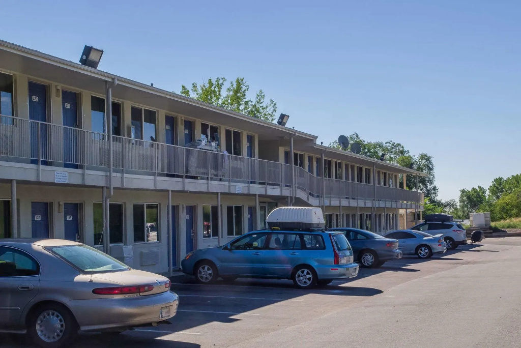 Motel 6 Colorado Springs, CO – South/Metro Area