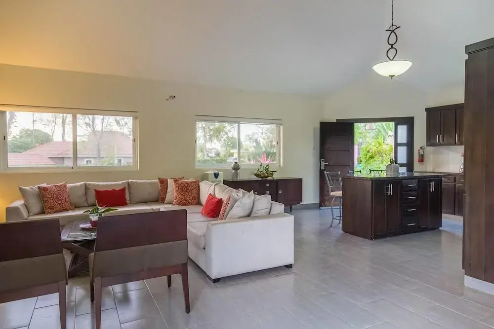 Villa Equipped With an Infinity Edged Pool in Gated Community