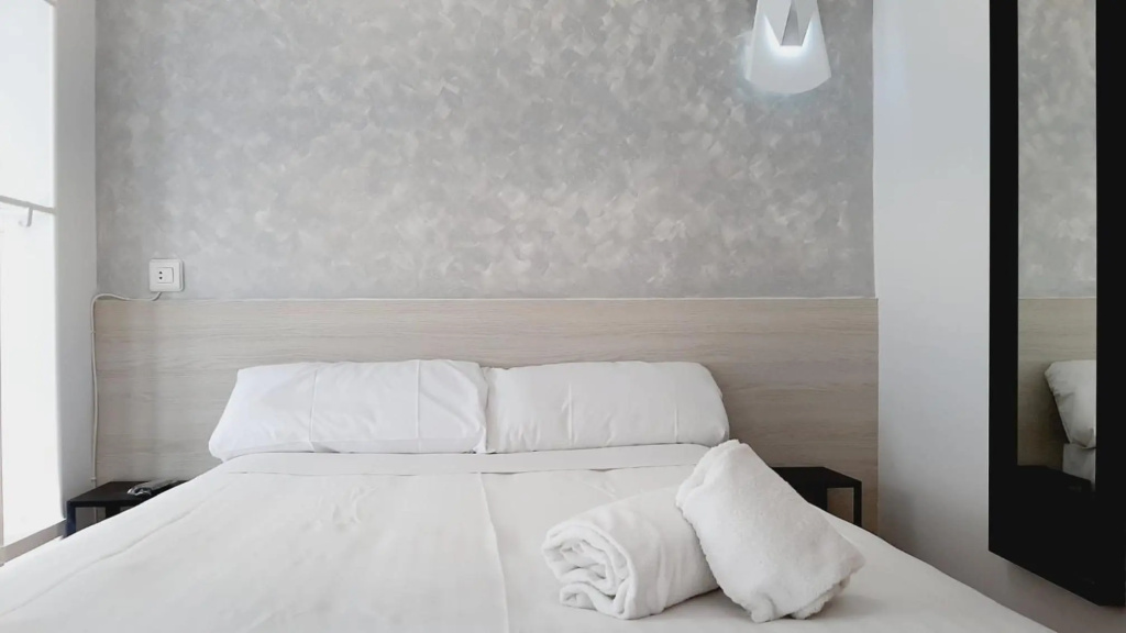 Hostal Lucia by gaiarooms