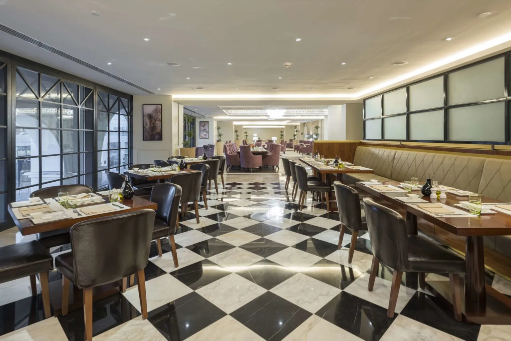 The Hotel Galleria Jeddah, Curio Collection by Hilton