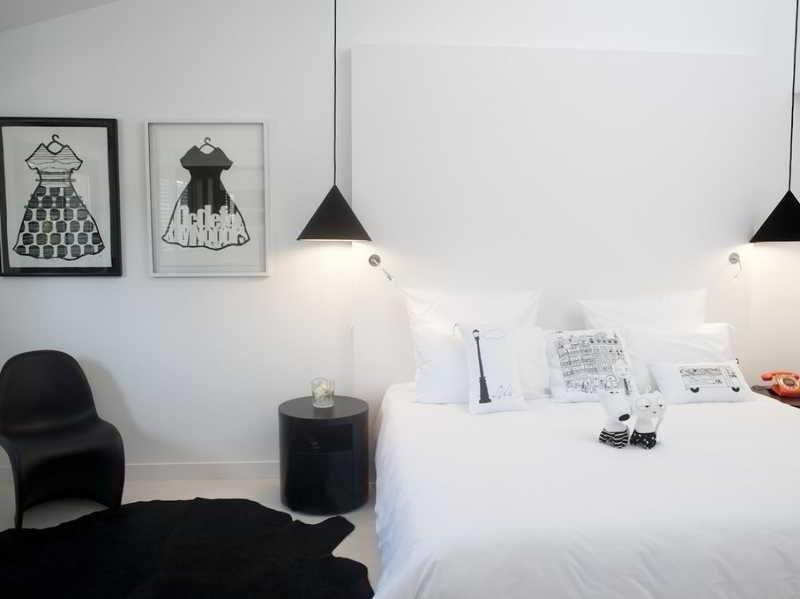 Hotel 111