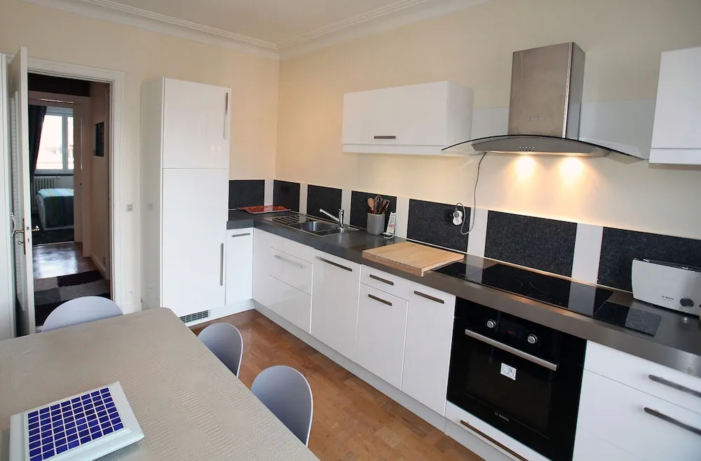 1 bedroom with elevator in downtown Annecy