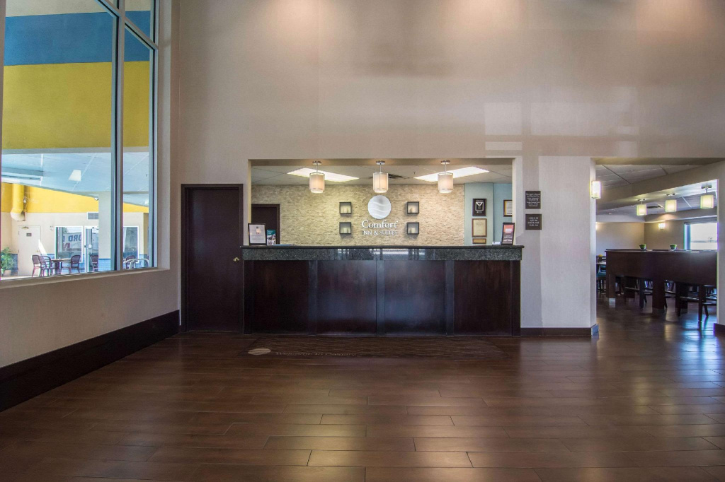 Comfort Inn & Suites Airport South