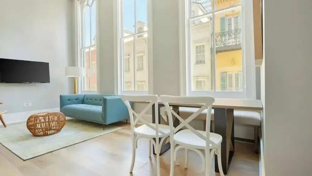 Sleeps 26 Entire 4th Floor in French Quarter The Harlequin by Avantstay