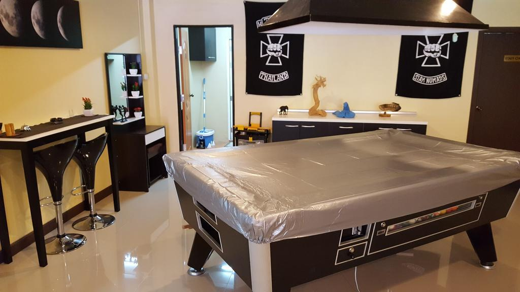 Burnout Guesthouse
